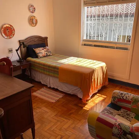 Casa Vintage Cm Garagem/ 2 Quartos + 1